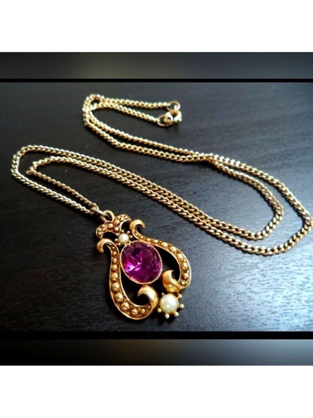 AVON AMETHYST GLASS & PEARL NECKLACE EUC